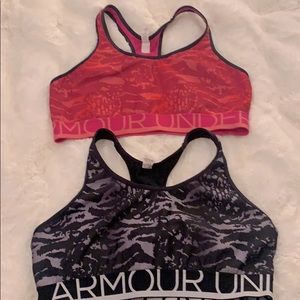 Under Armour Sports Bra’s. EUC